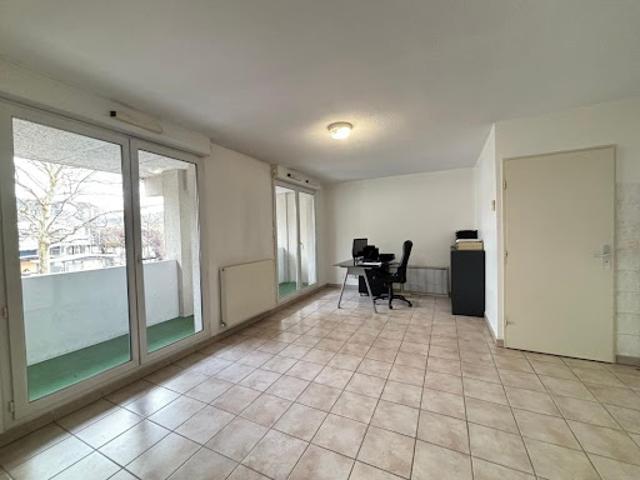 Vente Appartement 1 pièce 29.68 m2 Echirolles