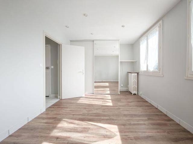 Vente Appartement 1 pièce 29.71 m2 Aurillac