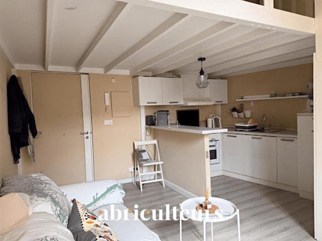 Vente Appartement 1 pièce 29.9 m2 Nice