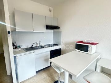 Vente Appartement 1 pièce 20 m2 Marseille 8ème