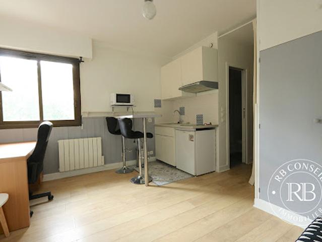 Vente Appartement 1 pièce 20 m2 Bourg la Reine
