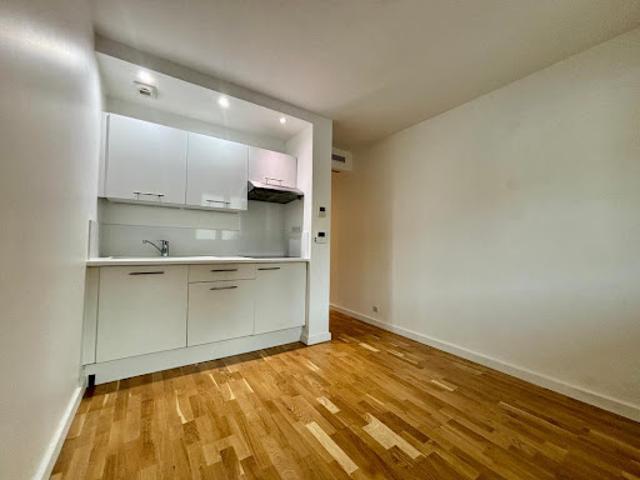 Vente Appartement 1 pièce 20.77 m2 Chaville