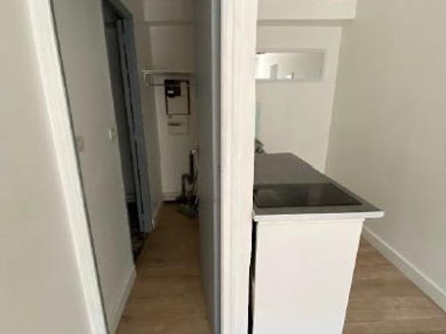 Vente Appartement 1 pièce 21 m2 Nimes
