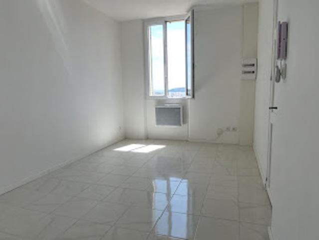 Vente Appartement 1 pièce 22 m2 Toulon