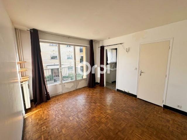 Vente Appartement 1 pièce 22.69 m2 La Varenne Saint Hilaire
