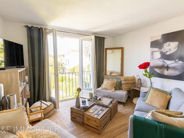 Vente Appartement 1 pièce 23 m2 Saint Cyr sur Mer