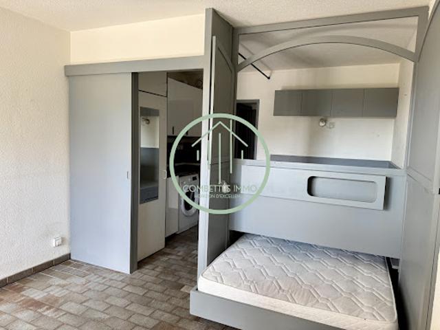 Vente Appartement 1 pièce 23.48 m2 Hyeres
