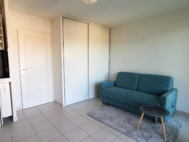 Vente Appartement 1 pièce 23.77 m2 Saint Laurent du Var