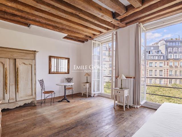 Vente Appartement 1 pièce 23.78 m2 Paris 1er