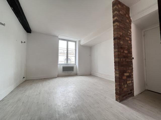 Vente Appartement 1 pièce 23.82 m2 Orleans