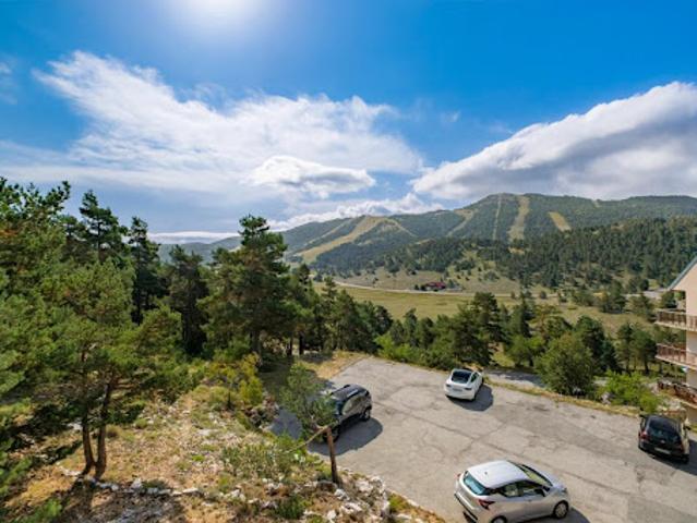 Vente Appartement 1 pièce 35 m2 Gréolières