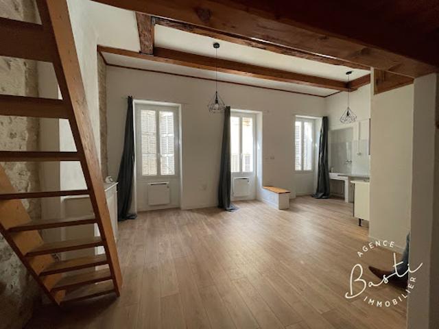 Vente Appartement 1 pièce 36 m2 Marseille 2ème