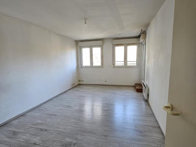 Vente Appartement 1 pièce 36.1 m2 Bourges