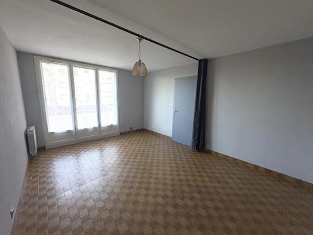 Vente Appartement 1 pièce 36.93 m2 Aubenas