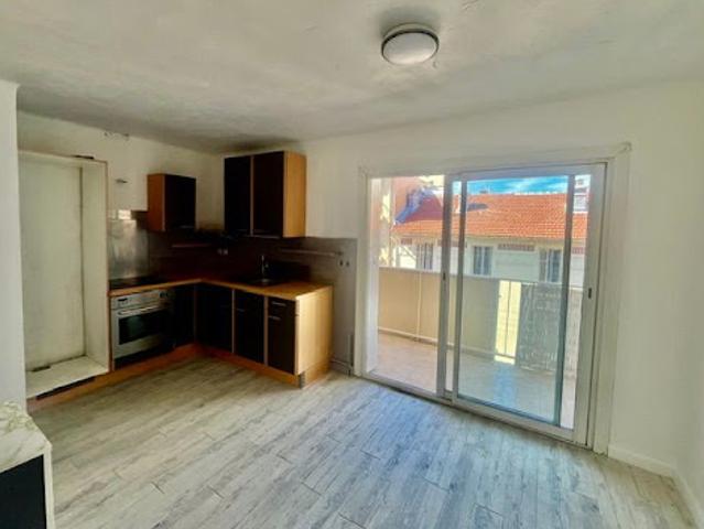 Vente Appartement 1 pièce 38 m2 Toulon