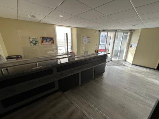 Vente Appartement 1 pièce 300 m2 Saint Jean d'Angély
