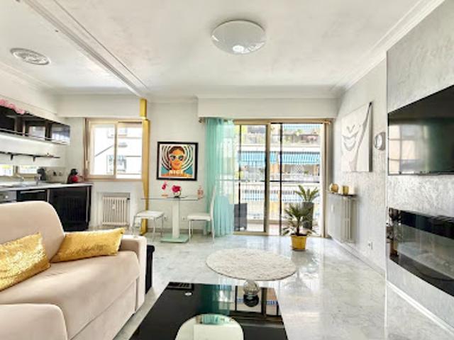 Vente Appartement 1 pièce 30 m2 Nice