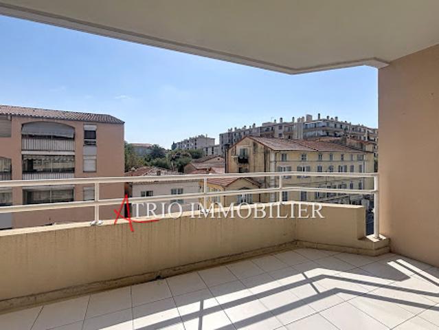 Vente Appartement 1 pièce 30 m2 Cagnes sur Mer