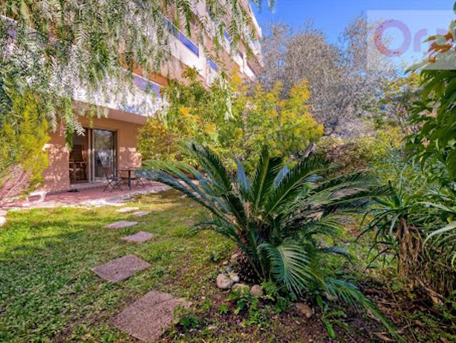 Vente Appartement 1 pièce 30 m2 Saint Laurent du Var