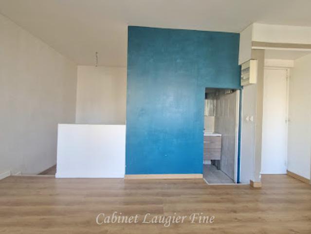 Vente Appartement 1 pièce 30.18 m2 Marseille 5ème
