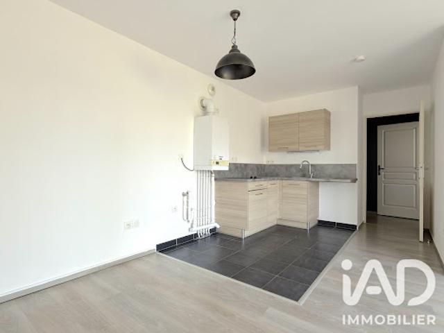 Vente Appartement 1 pièce 31 m2 Neuville en Ferrain