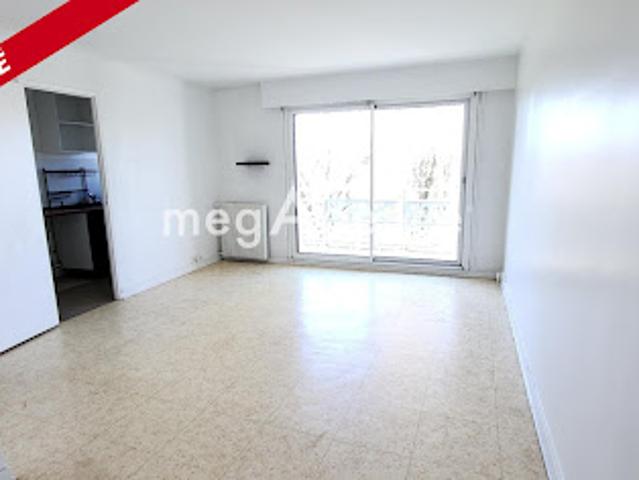 Vente Appartement 1 pièce 31 m2 Combs la Ville
