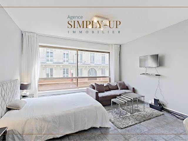 Vente Appartement 1 pièce 31 m2 Paris 8ème
