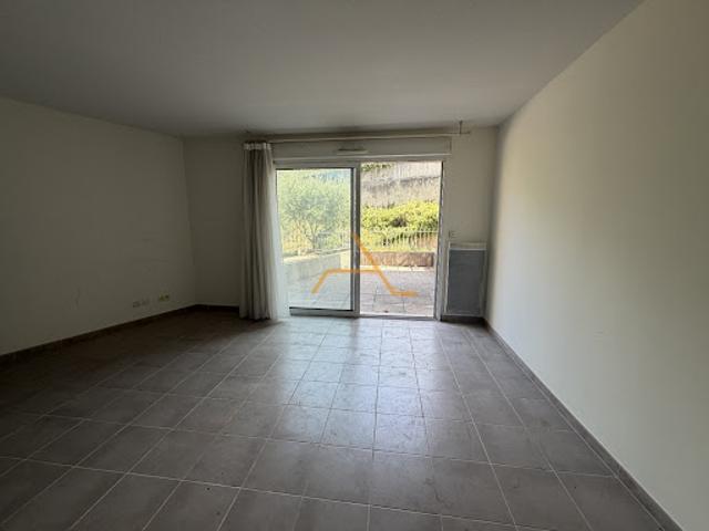 Vente Appartement 1 pièce 32 m2 Valreas