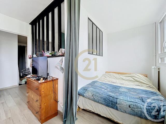 Vente Appartement 1 pièce 31.5 m2 Fontenay le Fleury