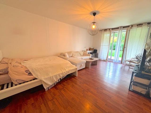 Vente Appartement 1 pièce 32 m2 Corbeil Essonnes