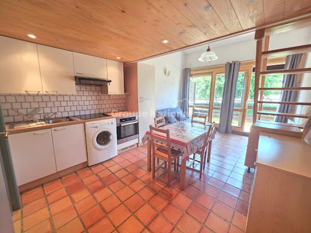 Vente Appartement 1 pièce 32 m2 Gréoux les Bains