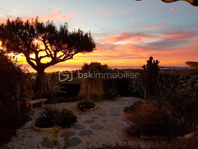 Vente Appartement 1 pièce 32.9 m2 Villeneuve Loubet