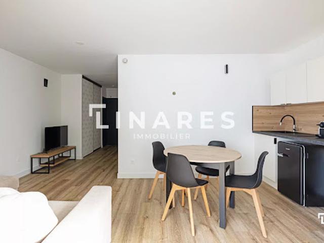 Vente Appartement 1 pièce 33 m2 Marseille 8ème