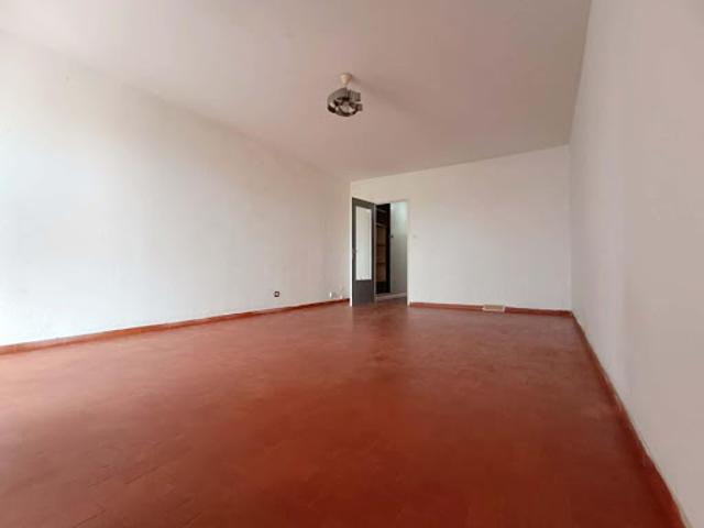 Vente Appartement 1 pièce 40 m2 Saint Martin de Crau