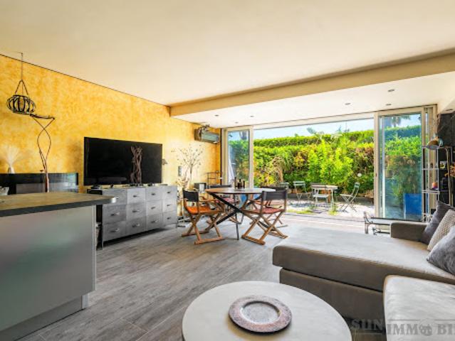Vente Appartement 1 pièce 42 m2 Saint Laurent du Var