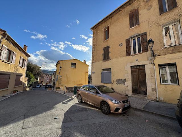 Vente Appartement 1 pièce 53 m2 Montferrat