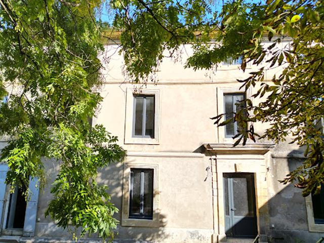 Vente Appartement 1 pièce 69 m2 Remoulins