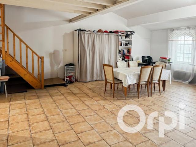 Vente Appartement 1 pièce 78 m2 Beaucaire