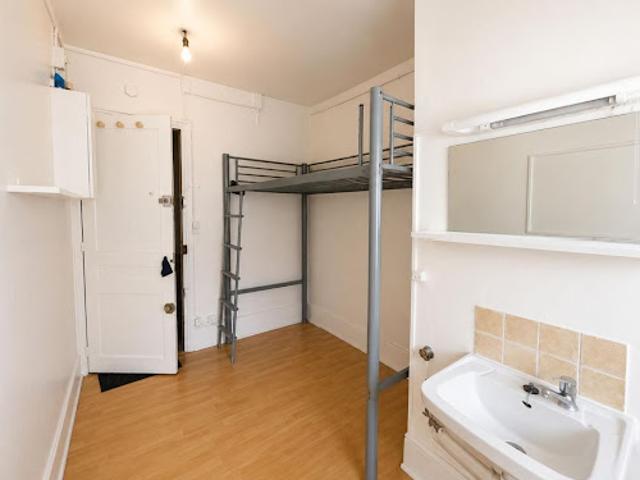 Vente Appartement 1 pièce 7.55 m2 Paris 17ème