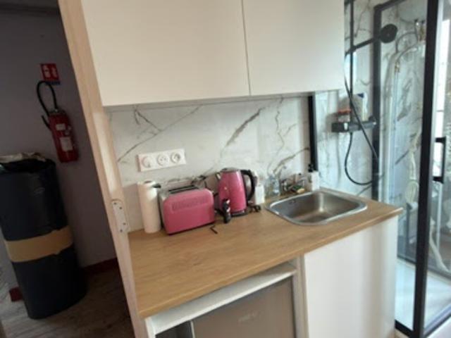 Vente Appartement 1 pièce 8.25 m2 Paris 17ème