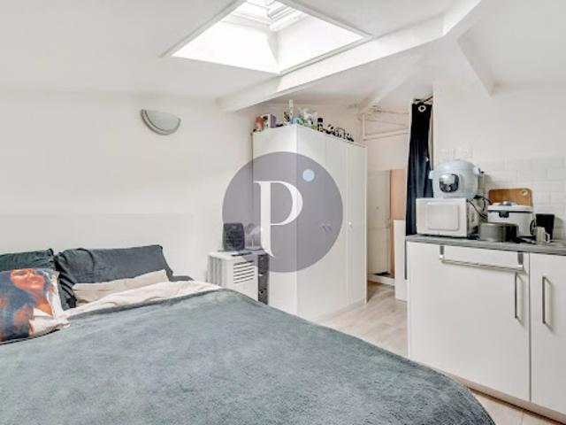 Vente Appartement 1 pièce 9 m2 Paris 18ème