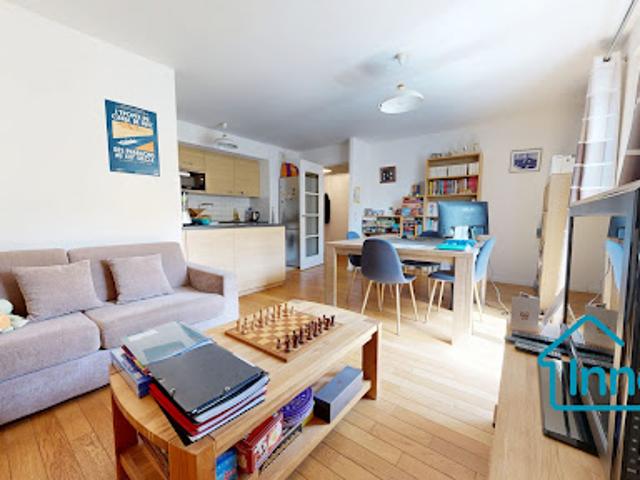 Vente Appartement 2 pièces 43.7 m2 Versailles