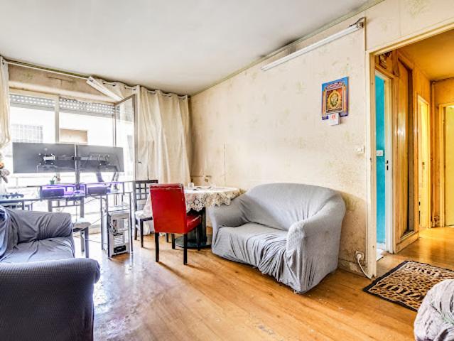 Vente Appartement 2 pièces 41.5 m2 Paris 18ème