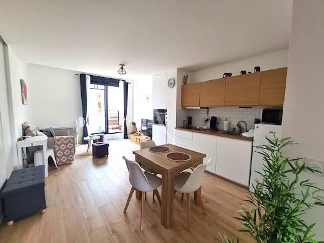 Vente Appartement 2 pièces 42.8 m2 Chevry Cossigny