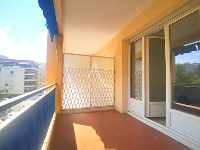 Vente Appartement 2 pièces 47.56 m2 Nice