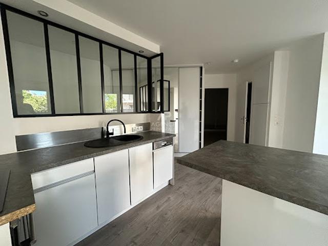 Vente Appartement 2 pièces 44 m2 Poissy
