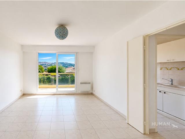 Vente Appartement 2 pièces 45.99 m2 Saint Laurent du Var