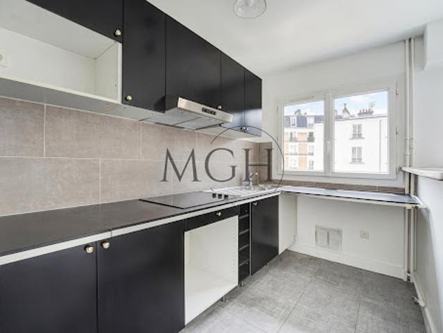 Vente Appartement 2 pièces 45.9 m2 Paris 18ème