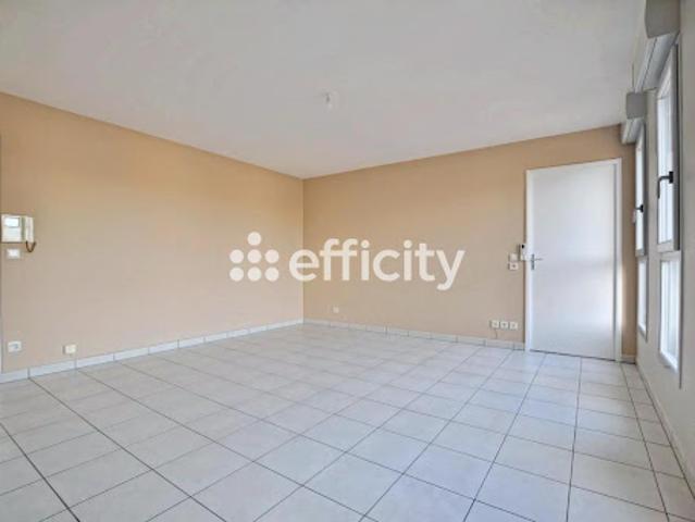 Vente Appartement 2 pièces 45 m2 Venissieux