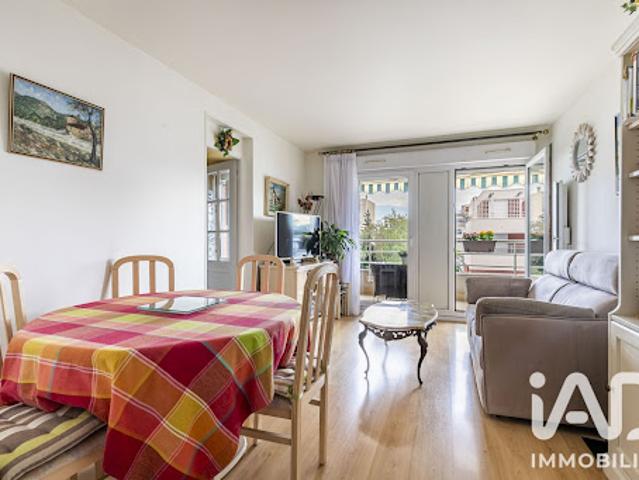 Vente Appartement 2 pièces 45 m2 Courbevoie